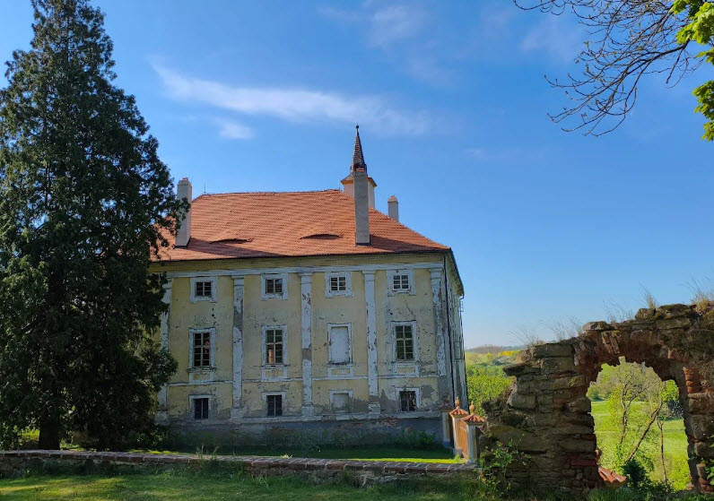 Zámek Osečany, Czech Republic (Czechia)